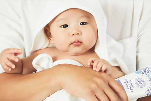 asiatisches Baby Baby